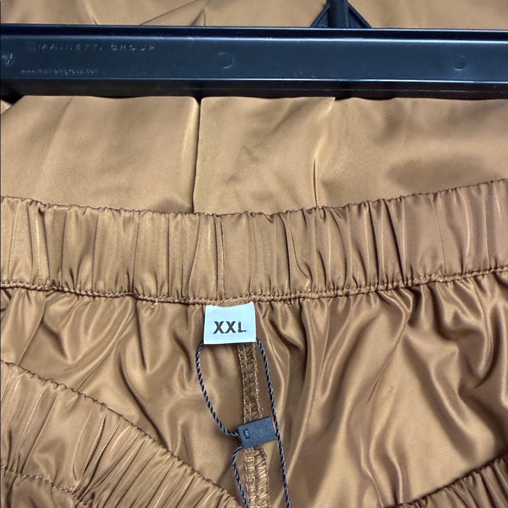 NWT Brown Wide Leg Track Pants with White Piping - Picture 2 of 4